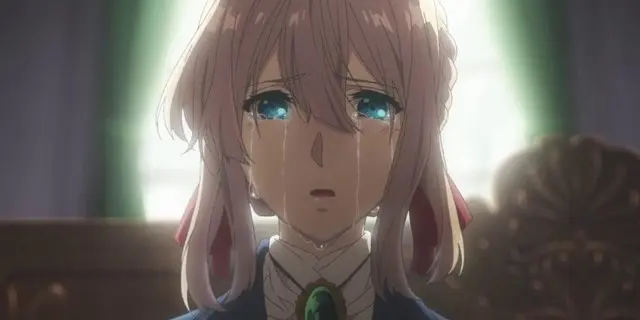Violet Evergarden looking thoughtful