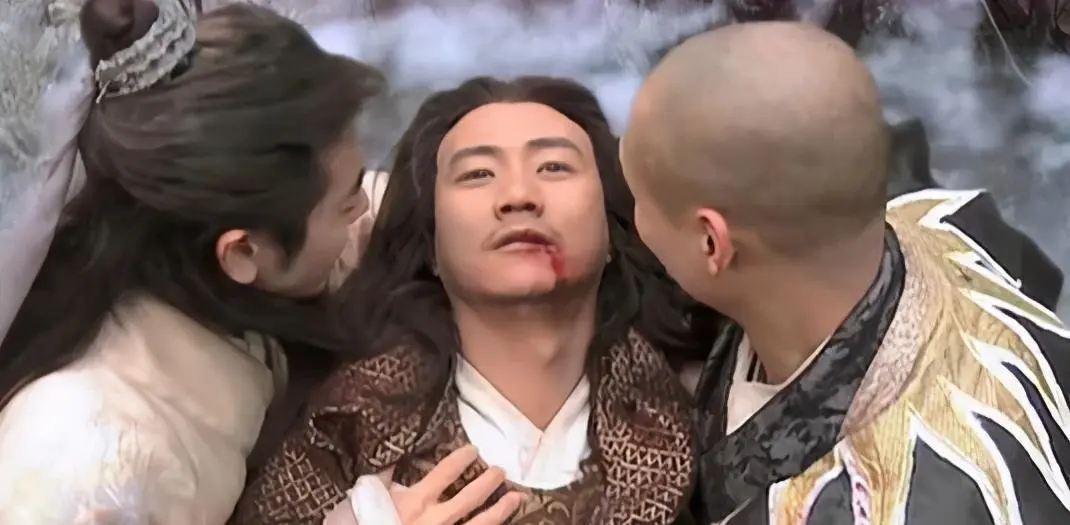 The three planned to roam the martial world together, but Xiao Feng was seriously injured and eventually died. (Image: Sohu)