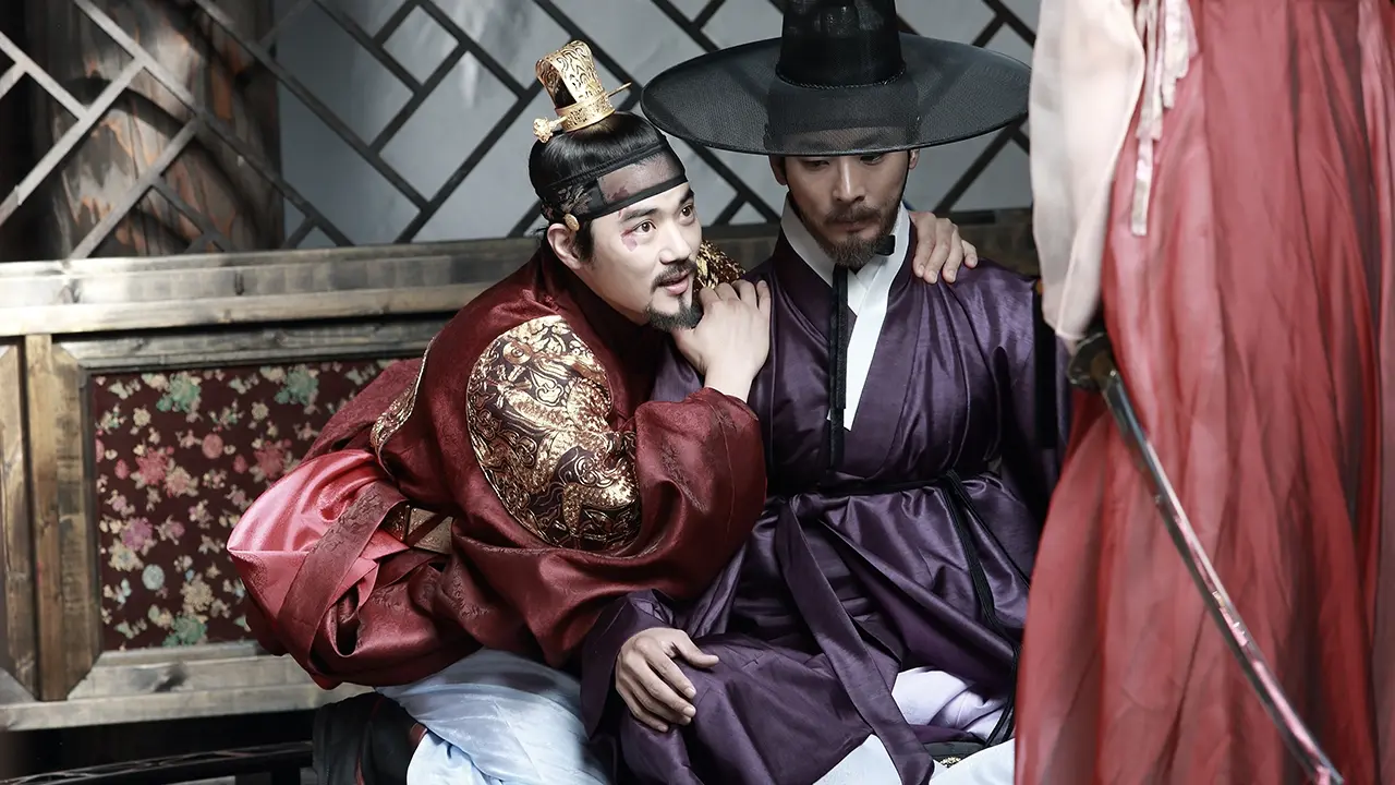 Kim Kang Woo plays the tyrant Yeonsangun.