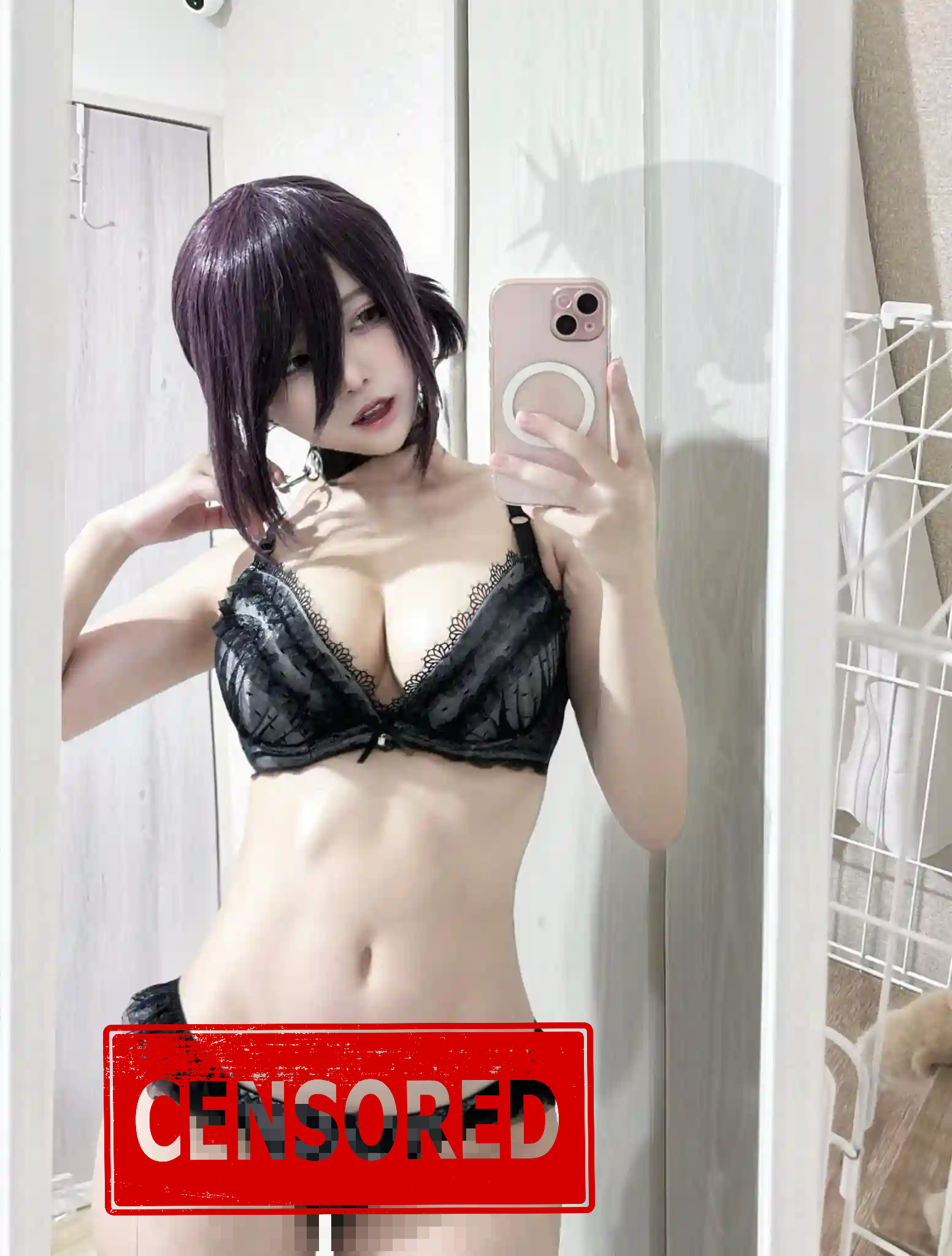 Cosplayer Kibunya as Reze in revealing lingerie