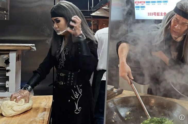 Staff cosplaying Huang Rong serving customers