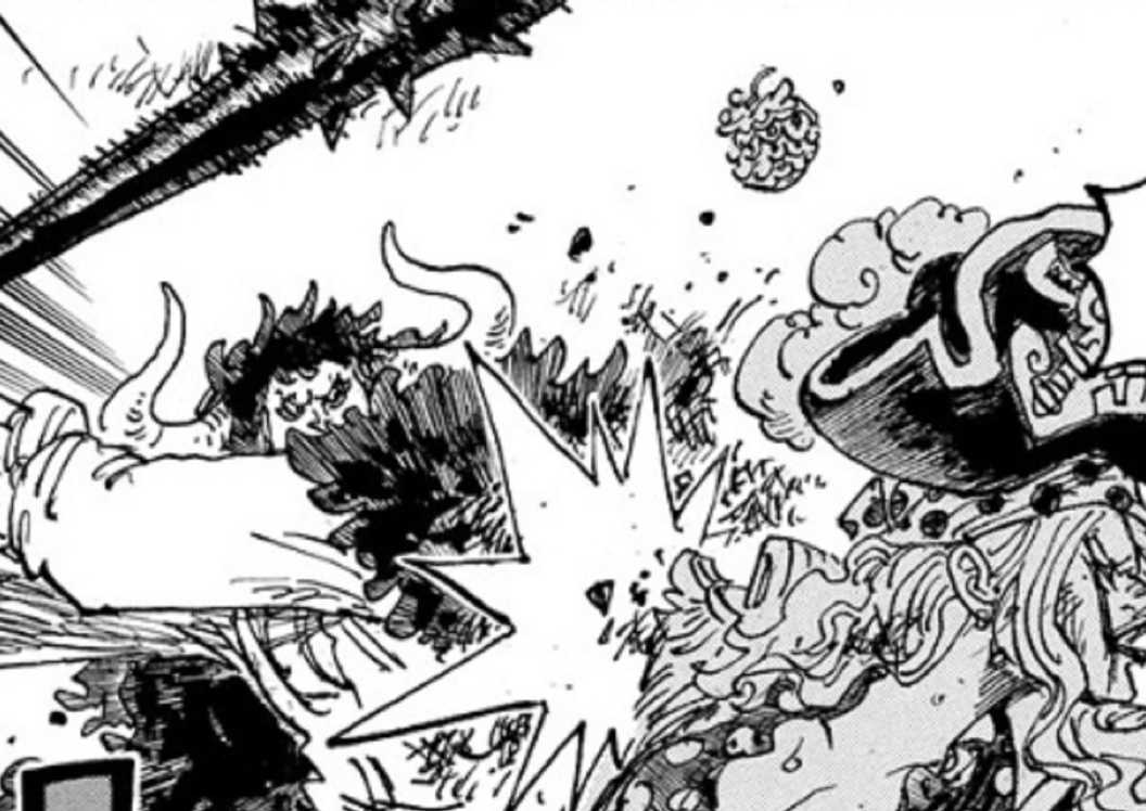 Kaido attacks Big Mom in God Valley