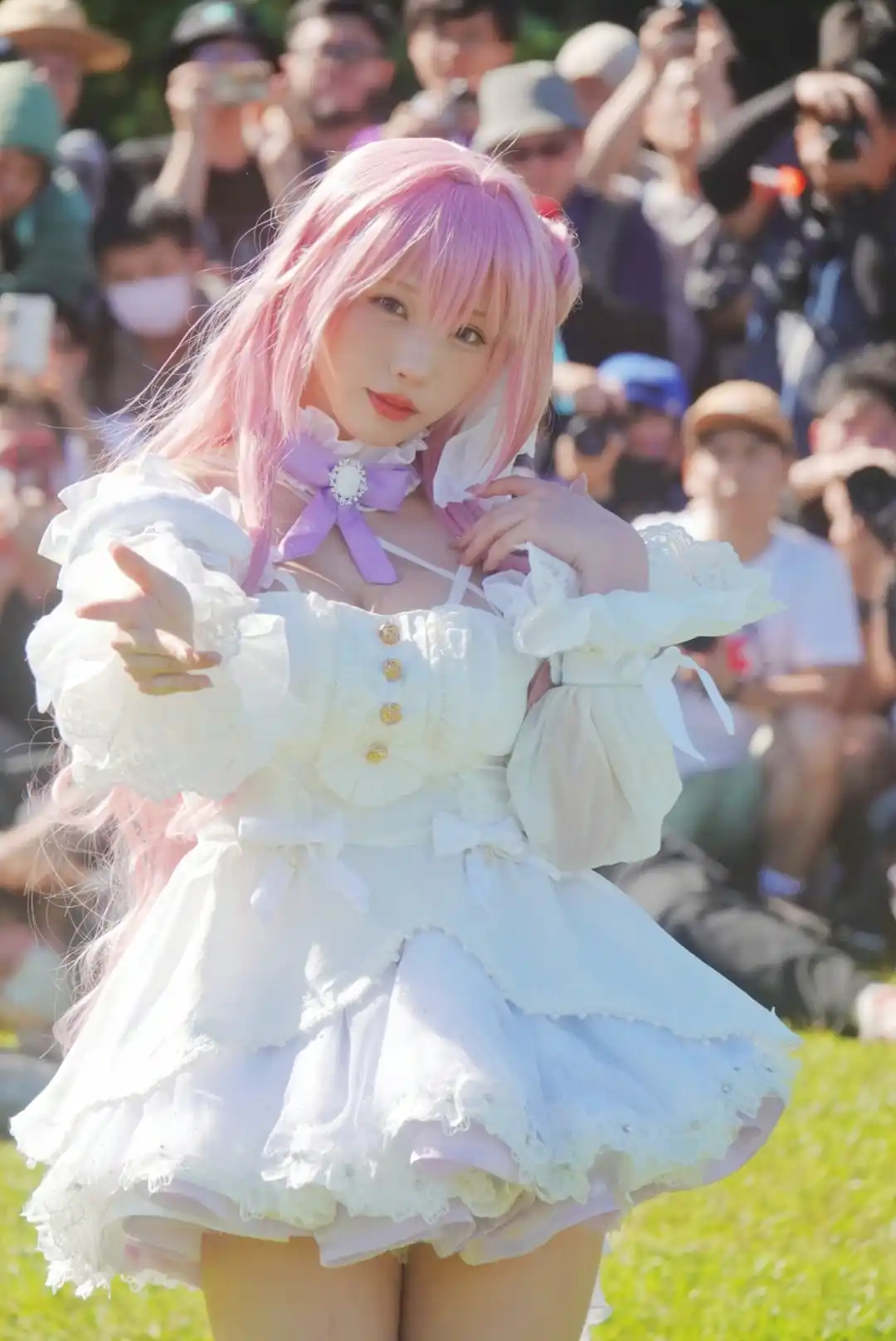 Enako in Dorothy cosplay