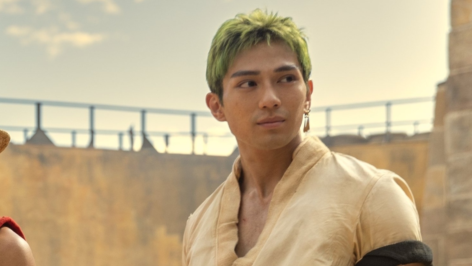 Arata Mackenyu as Zoro with swords