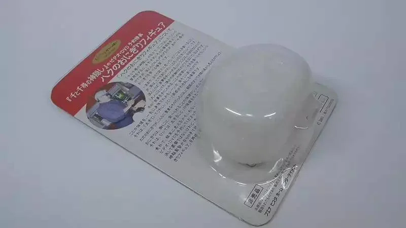 Packaging of the rice ball figure with Miyazaki's message