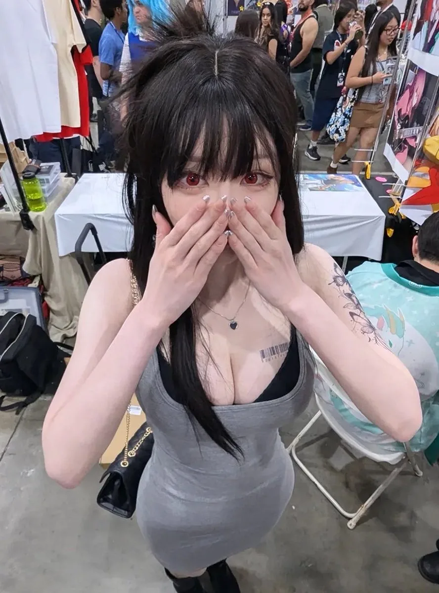 Rucarachi Art Vs Artist cosplay and illustration