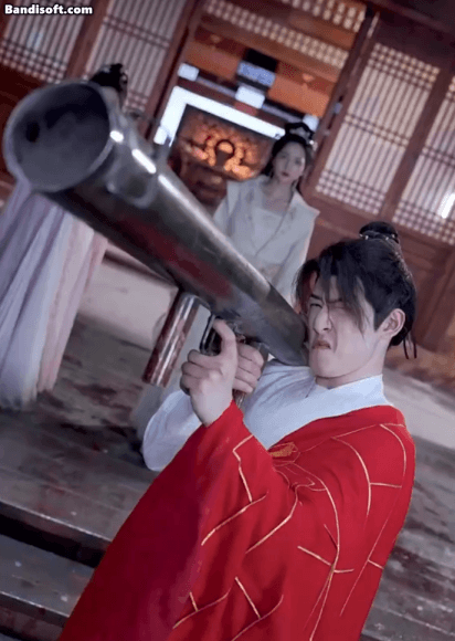Scene of Mạnh Dận firing a grenade launcher at flying martial arts masters makes many viewers laugh.